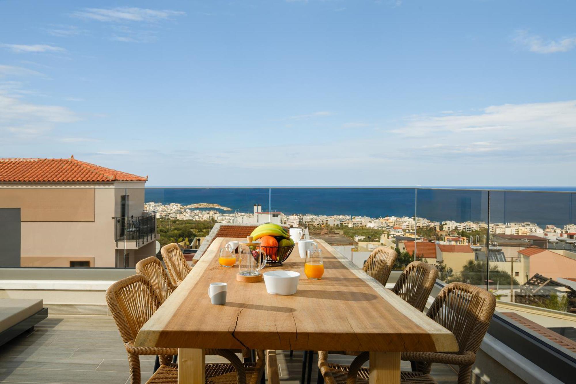 Villa Nicole - Private Pool & Rooftop Jacuzzi Hersonissos  Exteriér fotografie